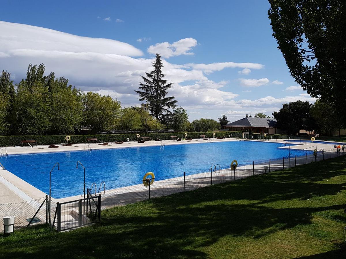 Loft Abantos - 120M2 Mas Terraza Y Jardin Independiente San Lorenzo de El Escorial ภายนอก รูปภาพ